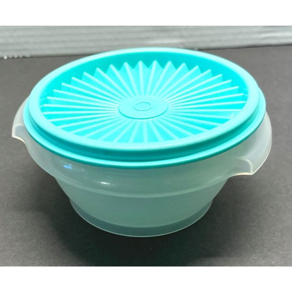 Tupperware Bowl with Teal Lid 1323-23 812-25 Vintage Replacement Parts - Picture 6 of 9